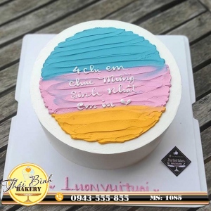 Bánh kem mặt bánh sác màu mừng sinh nhật emiu