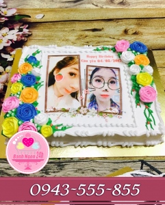 bánh kem in ảnh bắt hoa tặng bạn gái