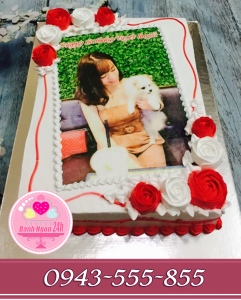 Bánh kem in ảnh bắt hoa hồng đỏ trắng tặng bạn gái