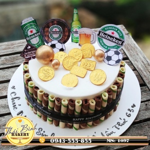 Bánh kem bia heineken đơn giản cắm kẹo đồng tiền tặng bố lần thứ 63