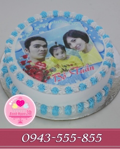 Bánh in ảnh gia đình tông xanh trắng