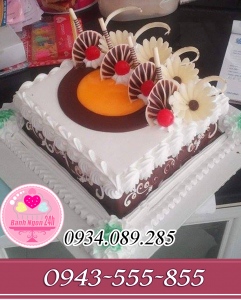 Bánh hình vuông trang trí chuẩn đẹp