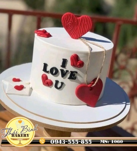 bánh kem chữ I LOVE YOU phong thư sang chảnh tặng bạn