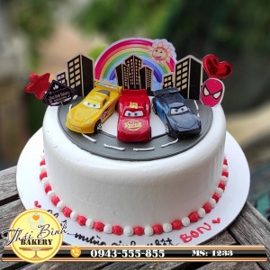 Bánh kem đường đua ô tô lâu đài cầu vồng tặng con yêu