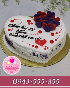 bánh trái tim tặng bà xa